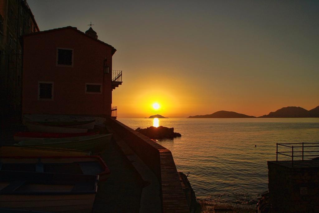 Casa A Lerici Nell'Antico Borgo Villa ภายนอก รูปภาพ